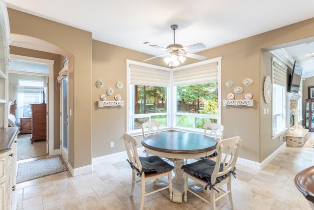 4836 St Charles Drive, Redding, CA 96002