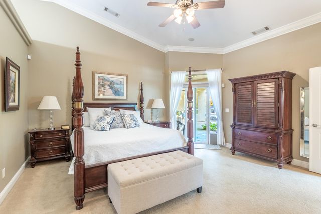 4836 St Charles Drive, Redding, CA 96002