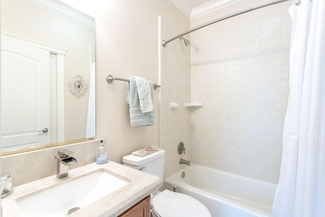 4836 St Charles Drive, Redding, CA 96002