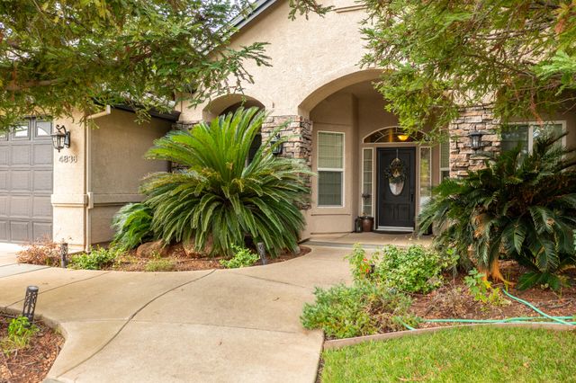 4836 St Charles Drive, Redding, CA 96002