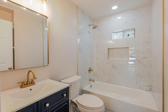 11741 Abston Lane, Dallas, TX 75218