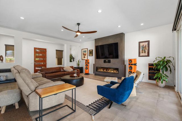 43428 Calle Espada, La Quinta, CA 92253