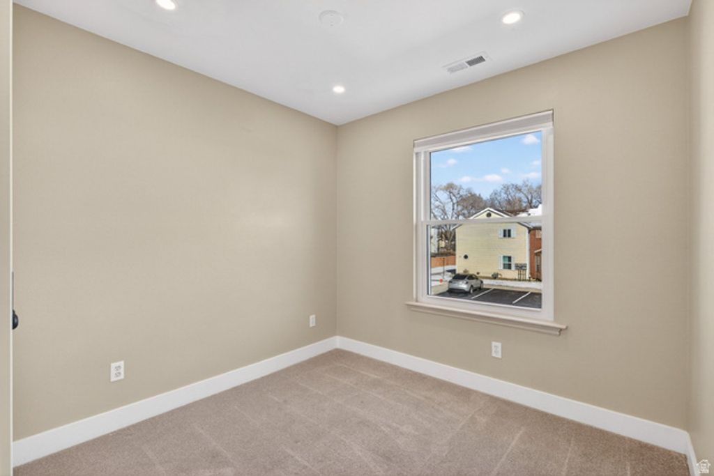 Image 21 of property listing at 430 N 470 W #29, Lehi, UT 84043