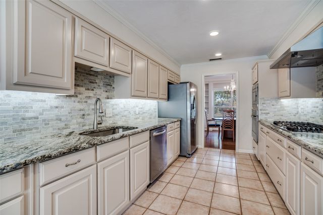 3111 Montecito Drive, Denton, TX 76205