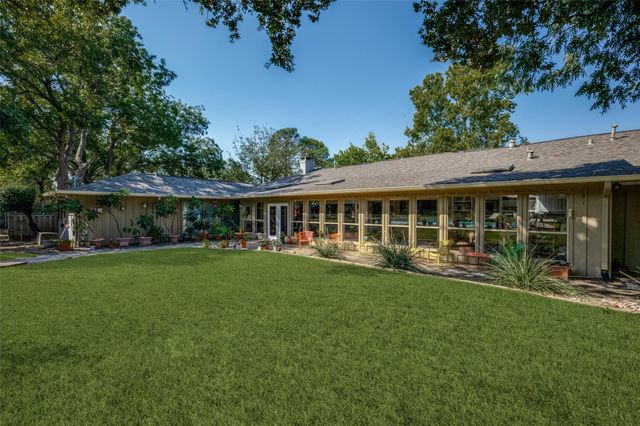 3111 Montecito Drive, Denton, TX 76205