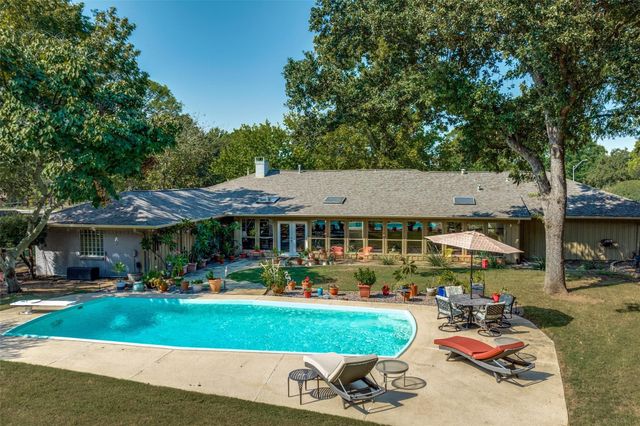 3111 Montecito Drive, Denton, TX 76205