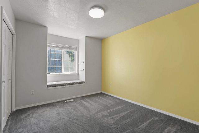 1208 S Pierce Rd, Spokane Valley, WA 99206