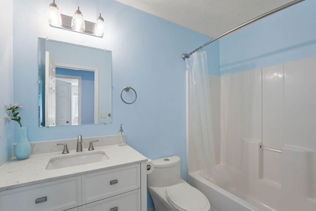 1208 S Pierce Rd, Spokane Valley, WA 99206