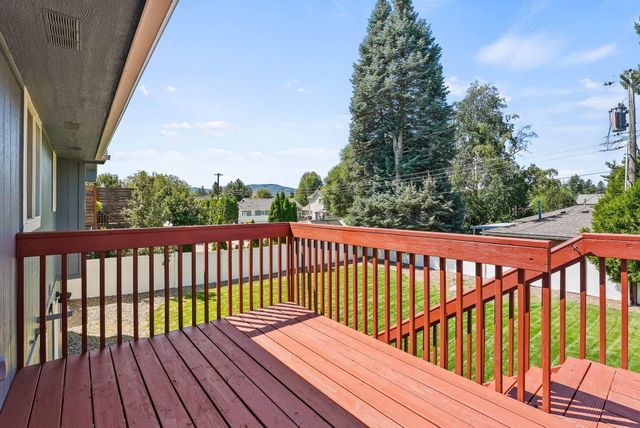 1208 S Pierce Rd, Spokane Valley, WA 99206