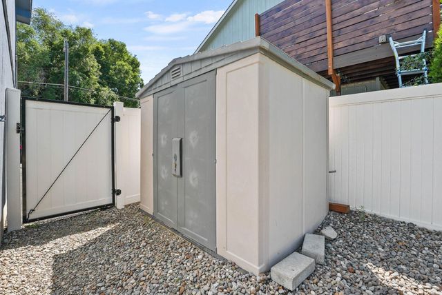 1208 S Pierce Rd, Spokane Valley, WA 99206