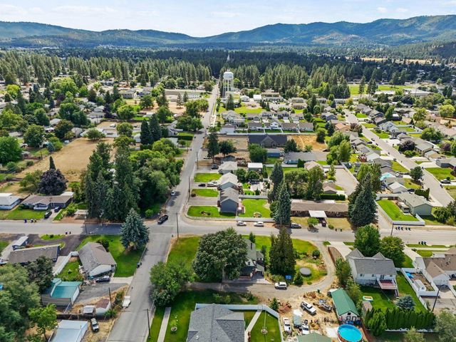 1208 S Pierce Rd, Spokane Valley, WA 99206