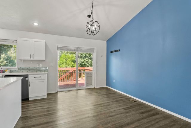 1208 S Pierce Rd, Spokane Valley, WA 99206