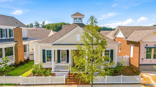 10 Angell Street NW, Huntsville, AL 35806