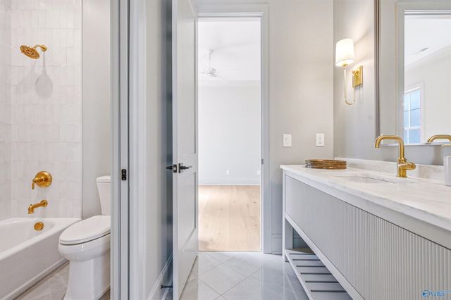 10 Angell Street NW, Huntsville, AL 35806