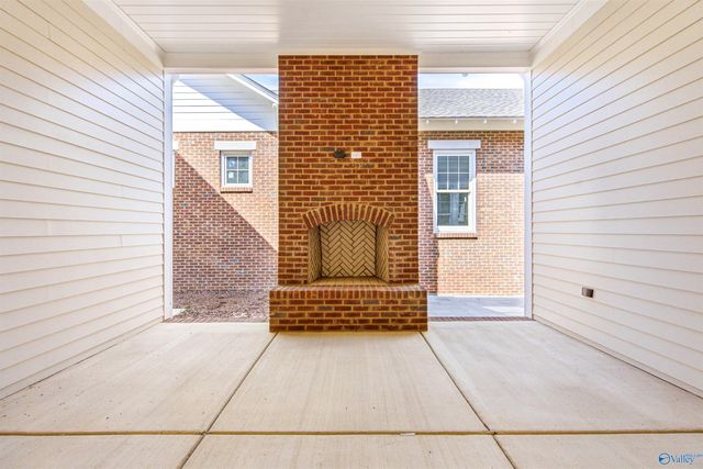 10 Angell Street NW, Huntsville, AL 35806
