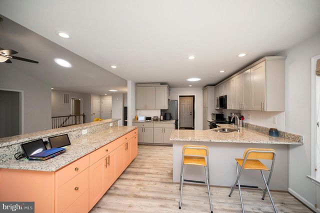 708 EASTOVER PKWY, Locust Grove, VA 22508