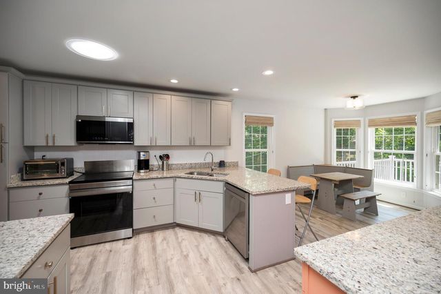 708 EASTOVER PKWY, Locust Grove, VA 22508