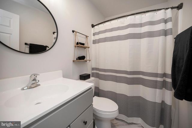 708 EASTOVER PKWY, Locust Grove, VA 22508