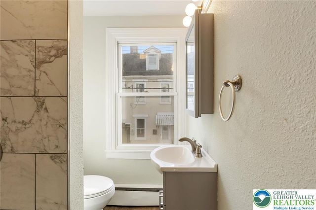 1025 Spruce Street, Easton, PA 18042