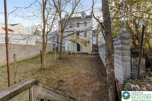 1025 Spruce Street, Easton, PA 18042