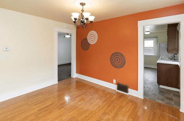3129 SW 12th Street, Des Moines, IA 50315