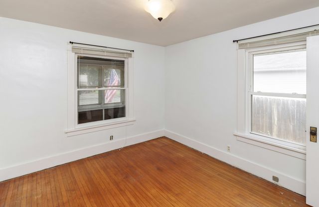 3129 SW 12th Street, Des Moines, IA 50315