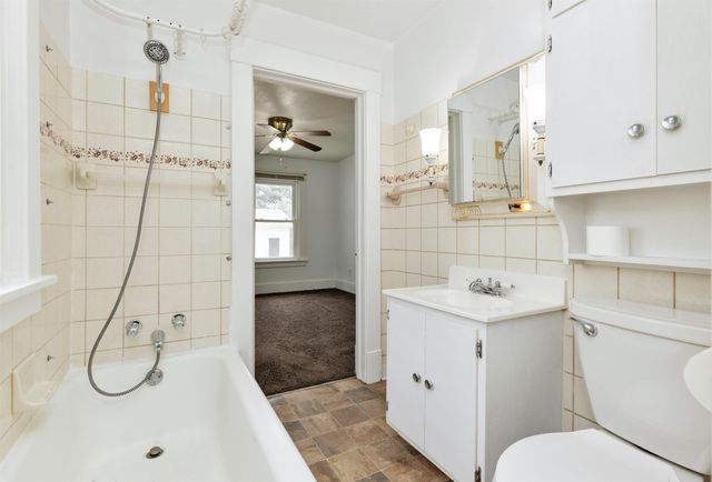 3129 SW 12th Street, Des Moines, IA 50315