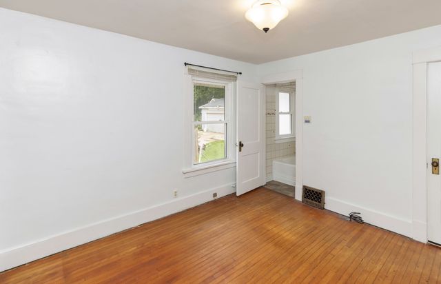 3129 SW 12th Street, Des Moines, IA 50315
