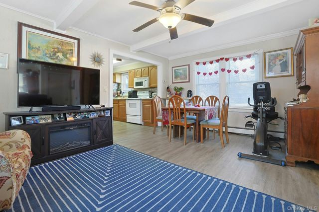 35 Barger Street, Putnam Valley, NY 10579