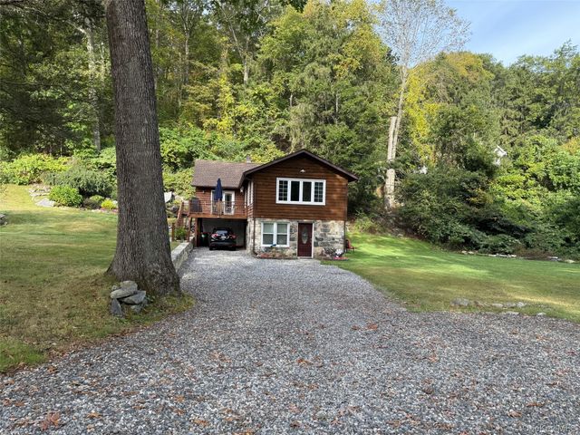 35 Barger Street, Putnam Valley, NY 10579