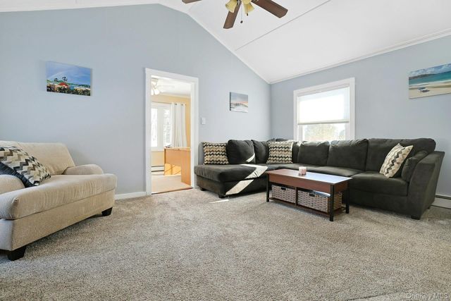 35 Barger Street, Putnam Valley, NY 10579