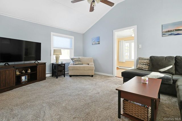 35 Barger Street, Putnam Valley, NY 10579