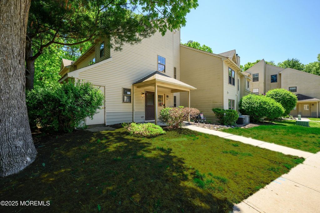 101 Daffodil Drive, Jackson, NJ 08527