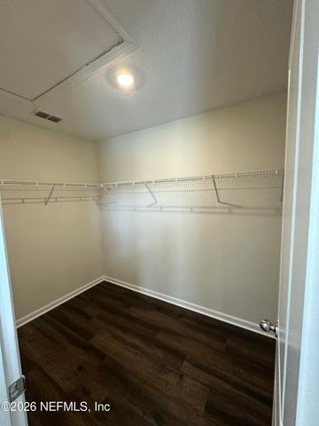 6813 GABLE GROVE Avenue, Jacksonville, FL 32217