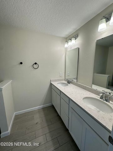 6813 GABLE GROVE Avenue, Jacksonville, FL 32217