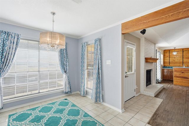 5240 Hill Ridge Drive, Fort Worth, TX 76135