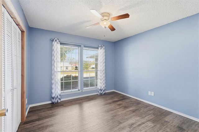 5240 Hill Ridge Drive, Fort Worth, TX 76135