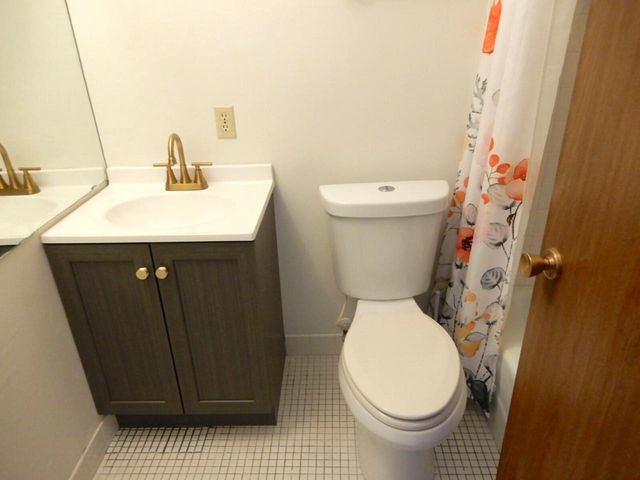 9034 N 70th STREET, Milwaukee, WI 53223