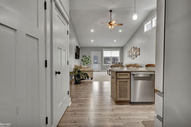 11118 Brahms Lane, Davison, MI 48423