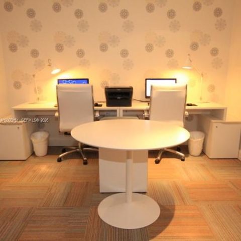 950 Brickell Bay Dr 1701, Miami, FL 33131