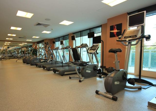 950 Brickell Bay Dr 1701, Miami, FL 33131