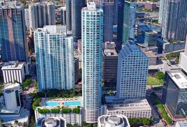 950 Brickell Bay Dr 1701, Miami, FL 33131