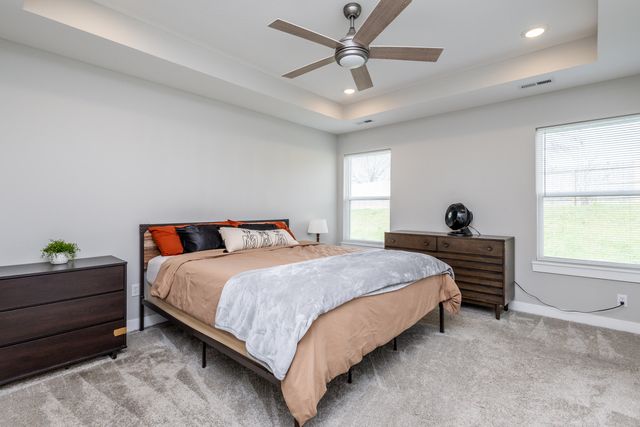 85 N LUNA LN, Columbia, MO 65201