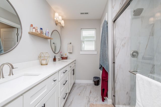 85 N LUNA LN, Columbia, MO 65201