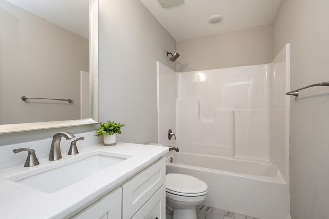 85 N LUNA LN, Columbia, MO 65201