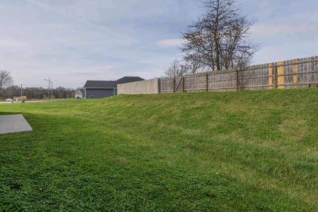 85 N LUNA LN, Columbia, MO 65201