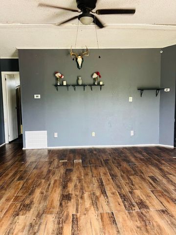 7447 Oleander Street, San Angelo, TX 76901