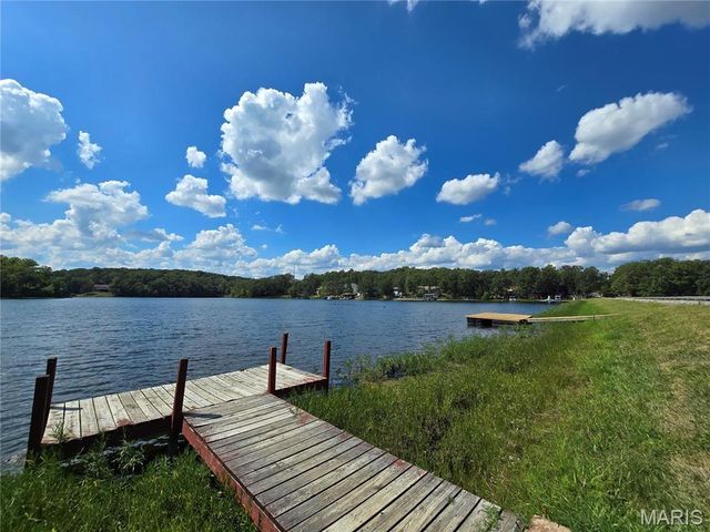 1051 S Lakeview Drive, De Soto, MO 63020