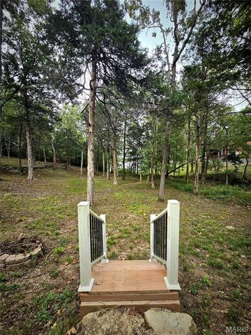 1051 S Lakeview Drive, De Soto, MO 63020