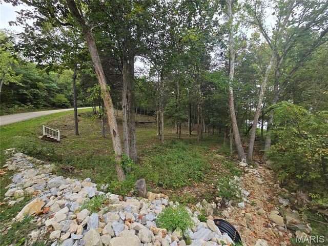 1051 S Lakeview Drive, De Soto, MO 63020